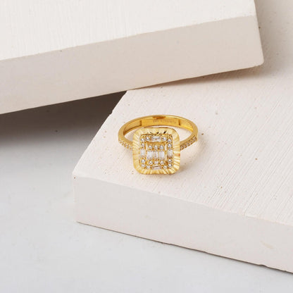 14K Yellow Gold Illusion Baguette Cubic Zirconia Ring (2.54 g)