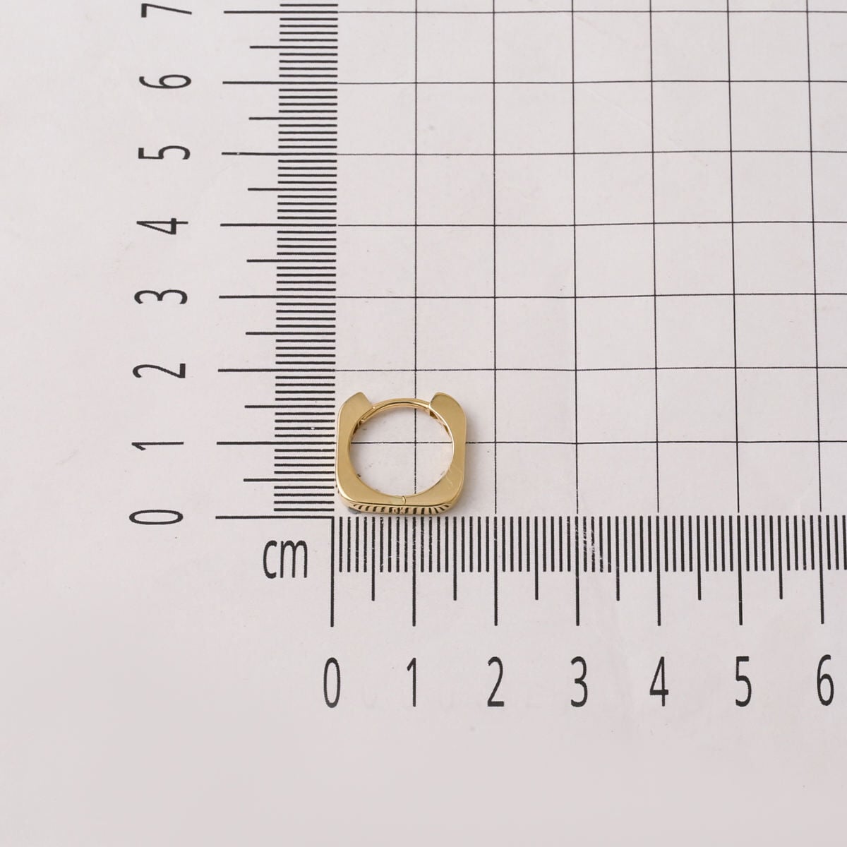 14K Yellow Gold Square-Cut Cubic Zirconia Hoop Earrings (2.25 g)