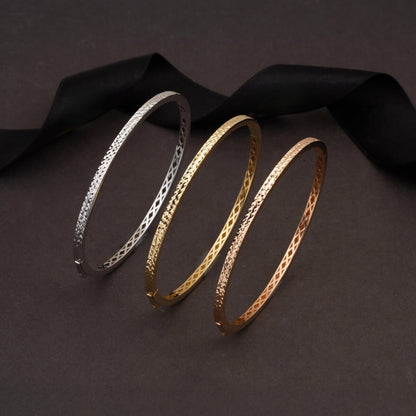 14K White Gold Hinged Cuff Bangle (6.71 g)