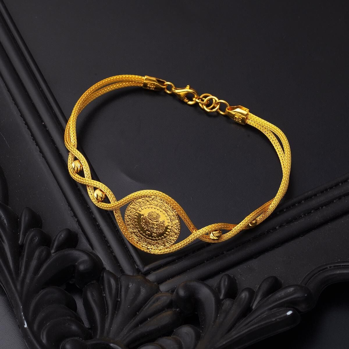 22K Yellow Gold Quarter Coin Bracelet (9.84 g)