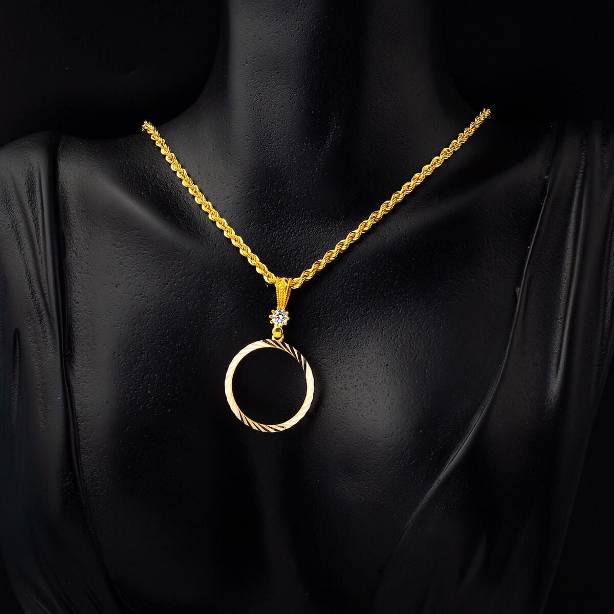 14K Yellow Gold Quarter Coin Holder Chain Cubic Zirconia Necklace (4.5 g)