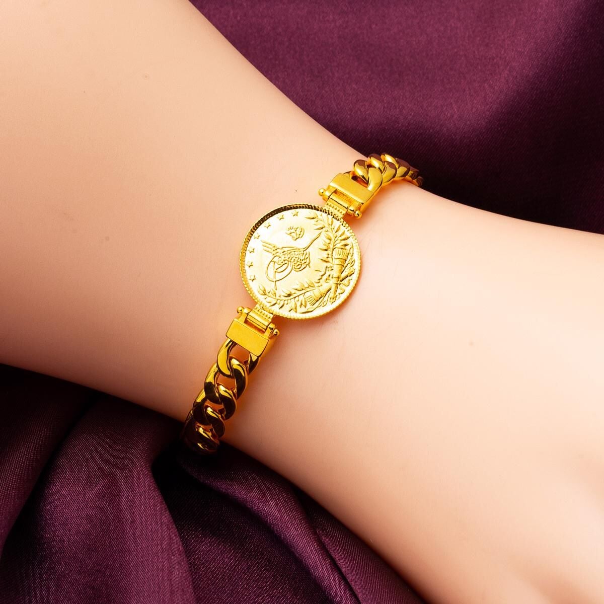 14K Yellow Gold Quarter Coin Ottoman Resat Coin Bracelet