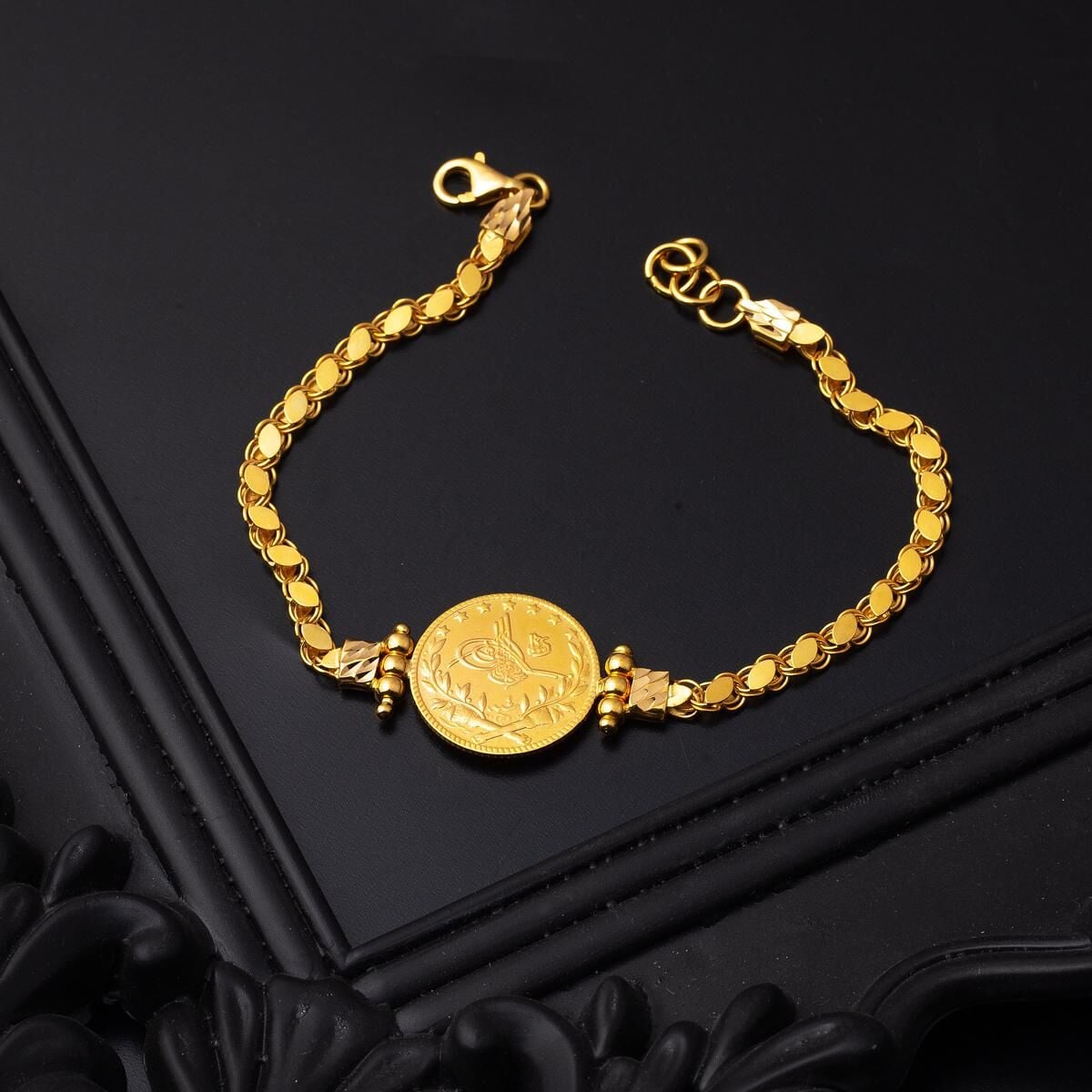 22K Yellow Gold Quarter Coin Ottoman Resat Coin Bracelet (7.29 g)