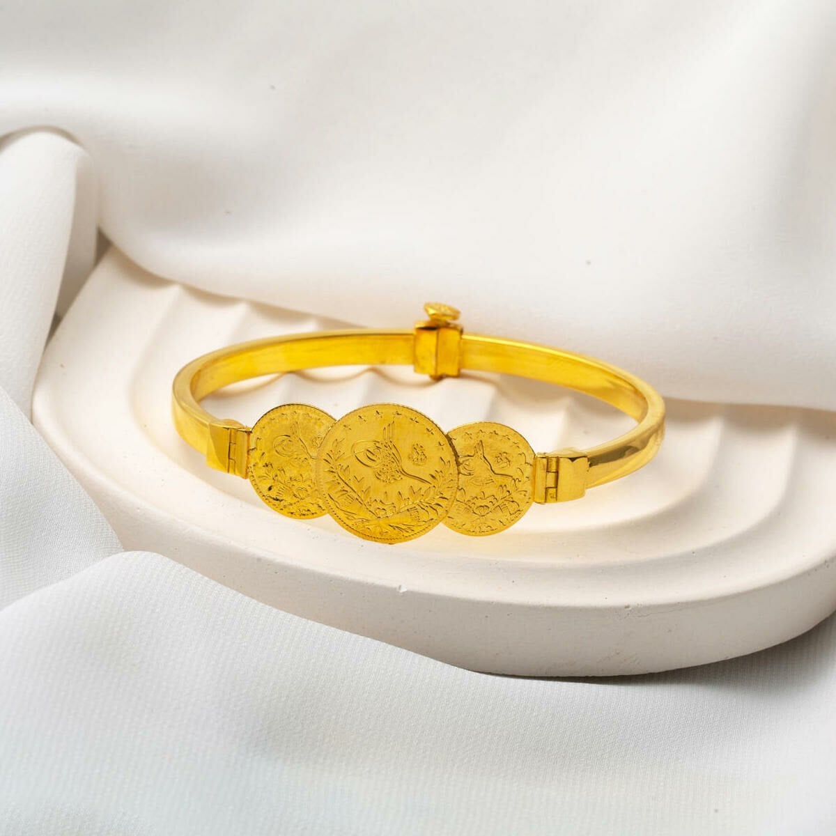 14K Yellow Gold Quarter Coin And Half Ottoman Resat Coin Hinged Cuff Bracelet