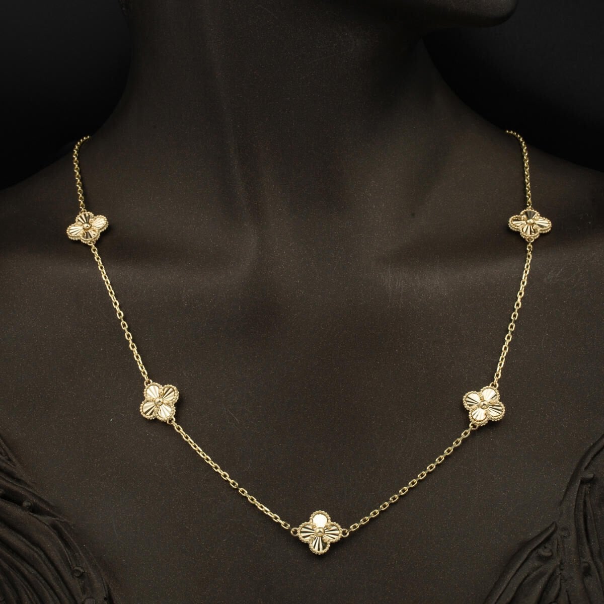 14K Yellow Gold Clover Necklace and Bracelet Set (6.65 g)