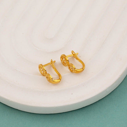 22K Yellow Gold Flower Earrings