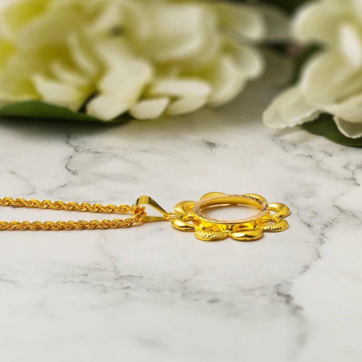 14K Yellow Gold Flower Half Gold Bezel-Set Necklace