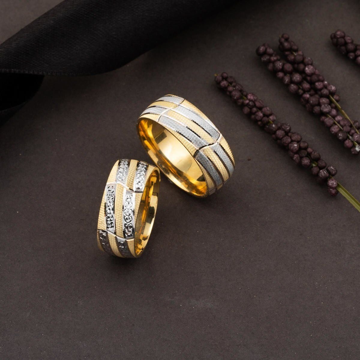 14K Yellow Gold Double Colored Wedding Band Set (8 g)