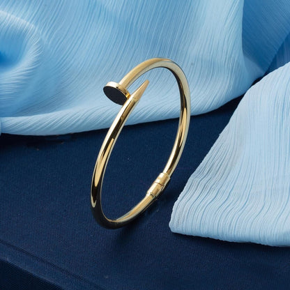 14K Yellow Gold Nail Bangle (7.96 g)