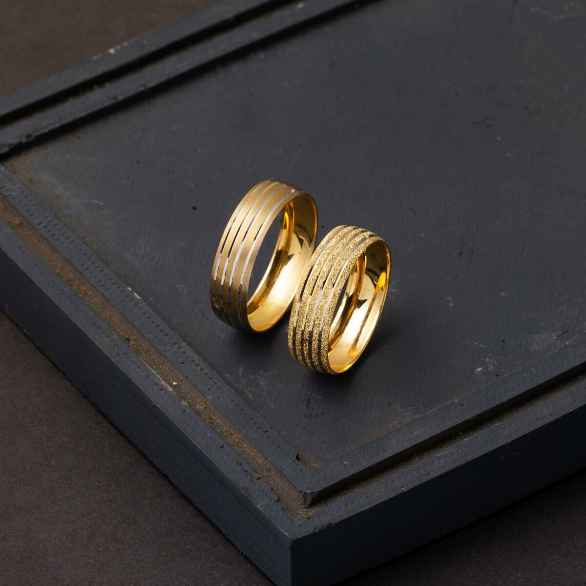14K Yellow Gold Striped Wedding Band Ring
