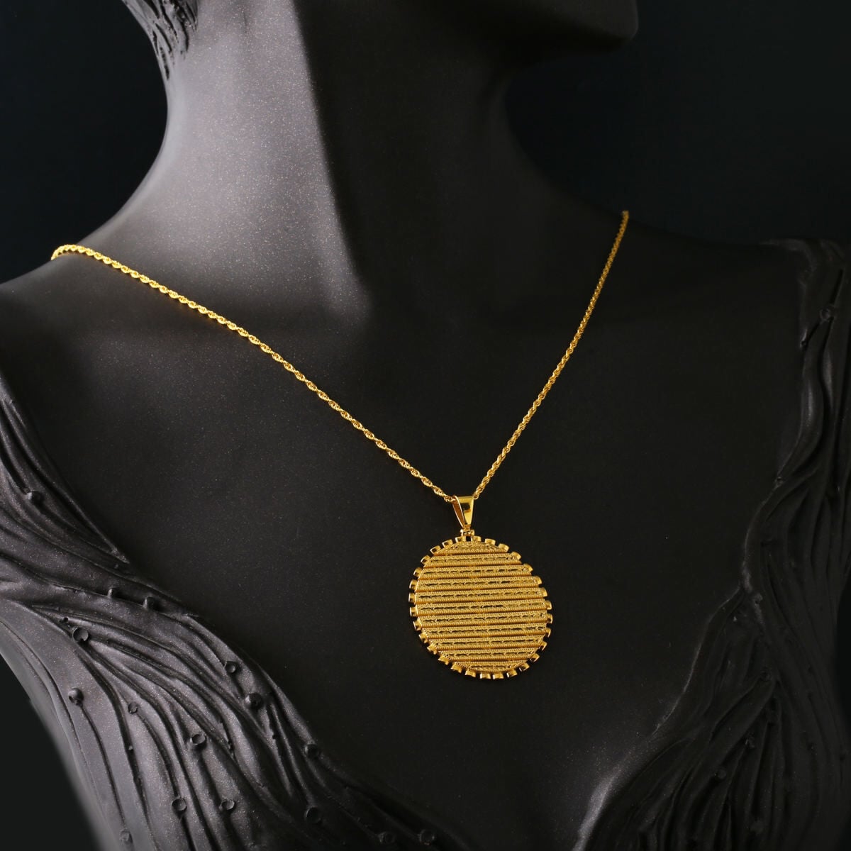 14K Yellow Gold Mesh Woven Necklace