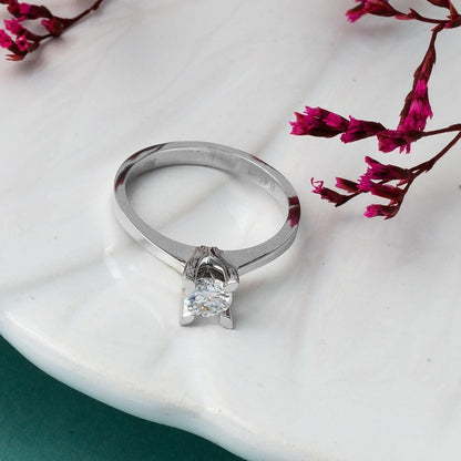 14K White Gold Moissanite Solitaire Ring (2.1 g)