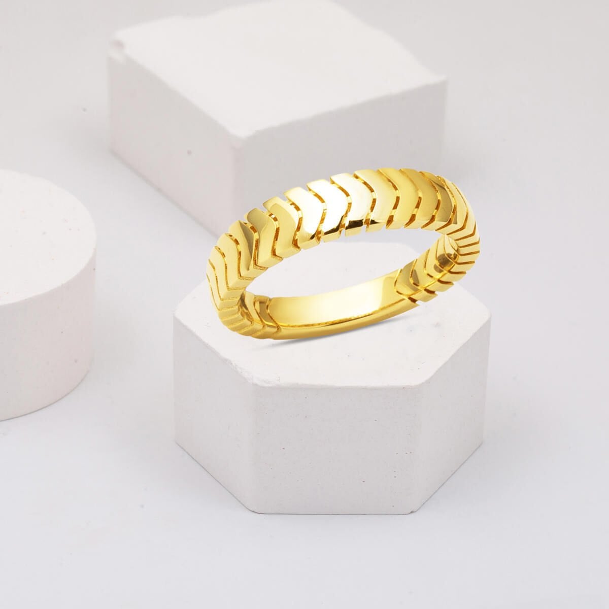 14K Yellow Gold Herringbone Ring