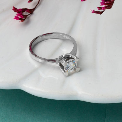 14K White Gold 0.70 Ct Solitaire Moissanite Ring
