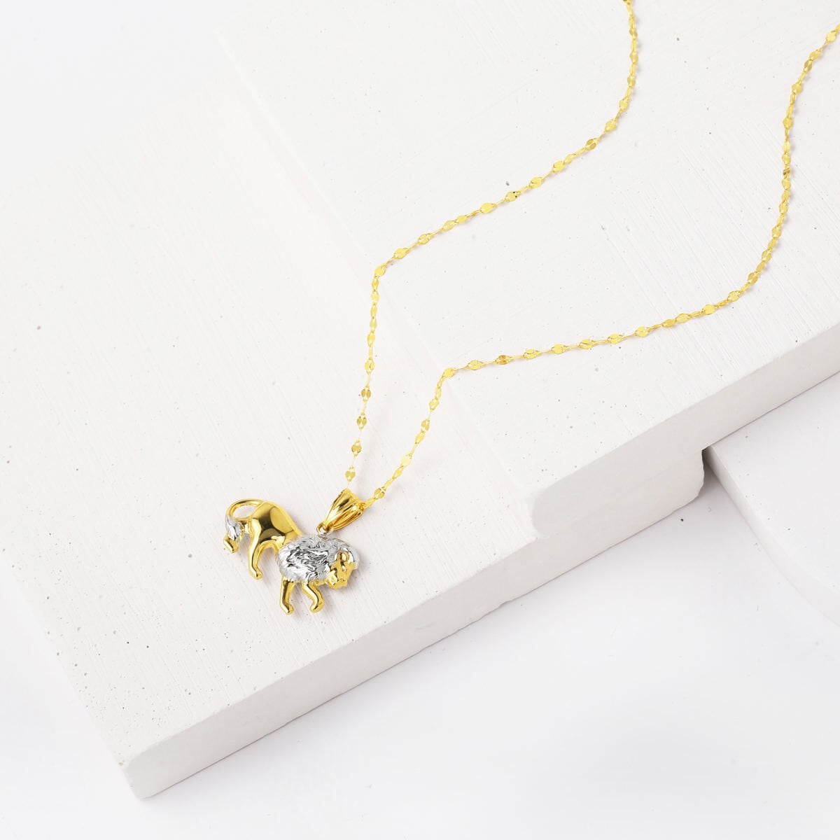 14K Yellow Gold Lion Zodiac Pendant