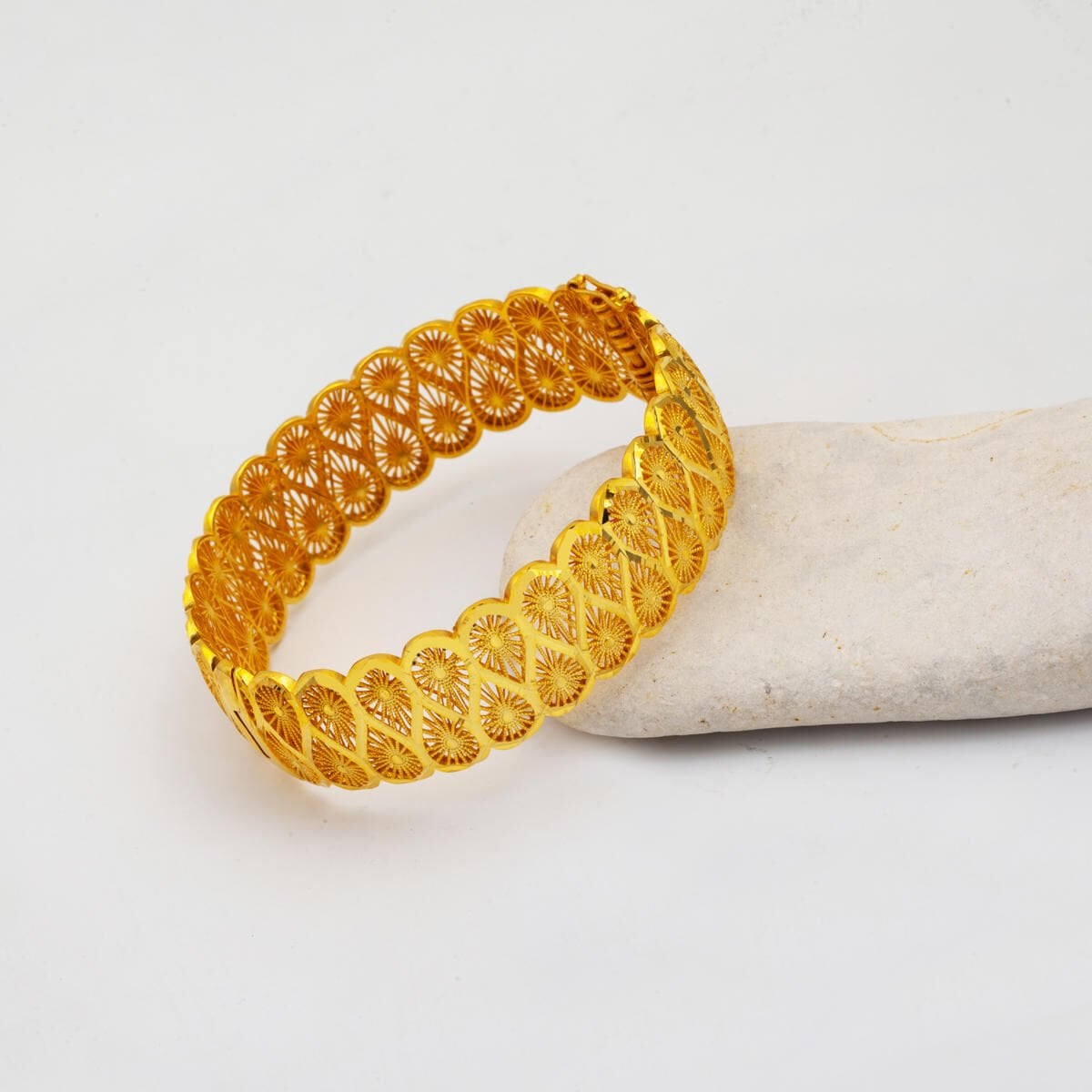 22K Yellow Gold Teardrop Hinged Cuff Bracelet