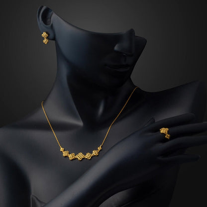 22K Yellow Gold Daisy Ivy Jewelry Set
