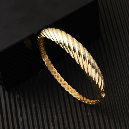 14K Gold Wavy Hinged Cuff Bangle