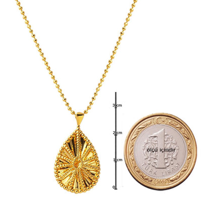 22K Yellow Gold Teardrop Necklace