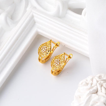 22K Yellow Gold Teardrop Cubic Zirconia Earrings