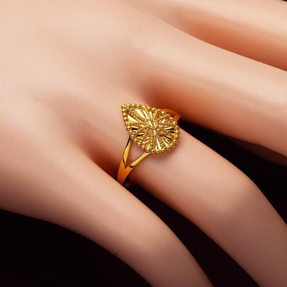 22K Yellow Gold Teardrop Ring