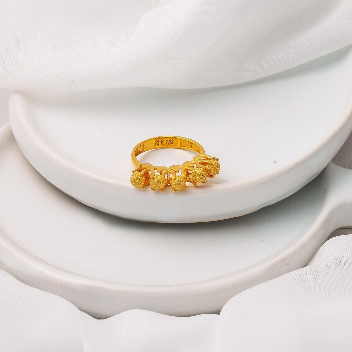 22K Yellow Gold Teardrop Bead Ring
