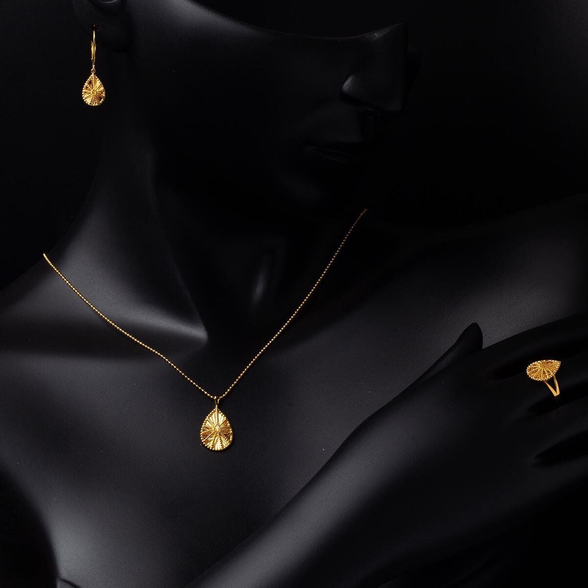 22K Yellow Gold Teardrop 3-Piece Jewelry Set