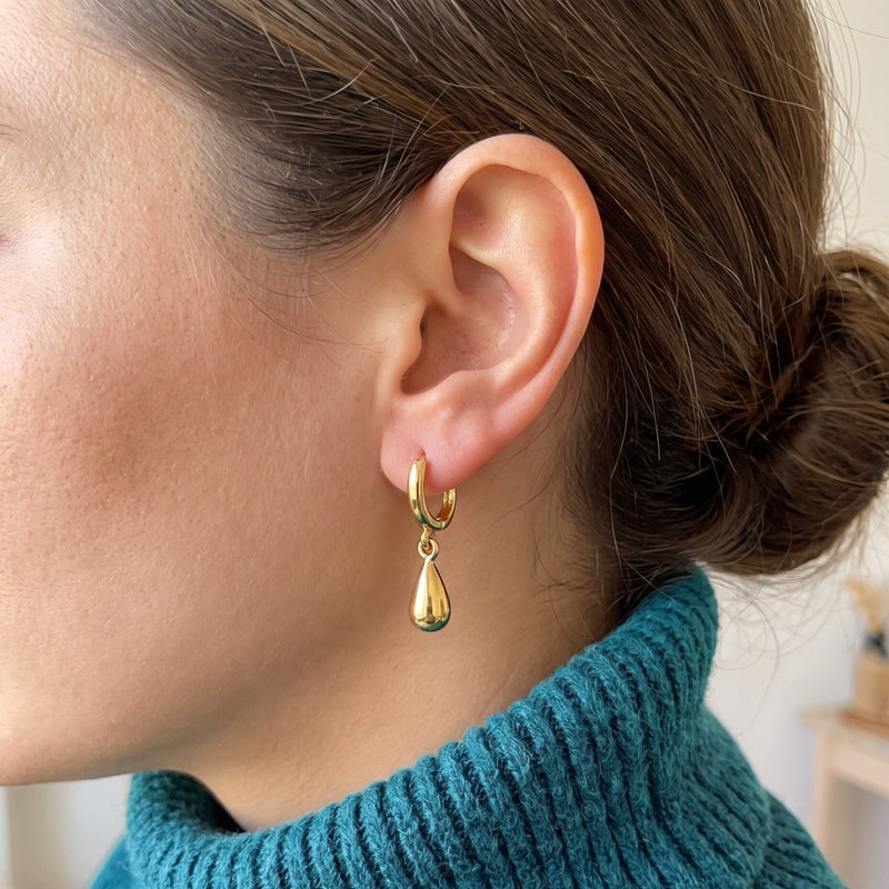 14K Yellow Gold Teardrop Dangle Earrings (2.26 g)