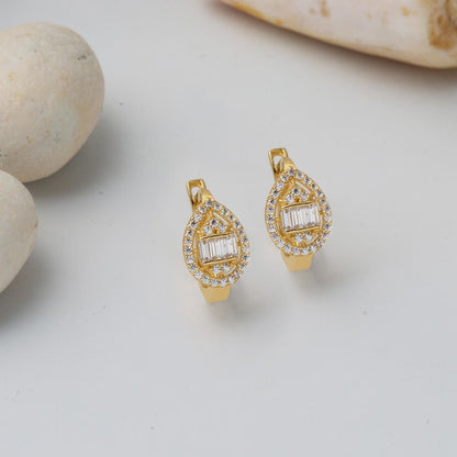 14K Yellow Gold Teardrop Baguette Cubic Zirconia Earrings