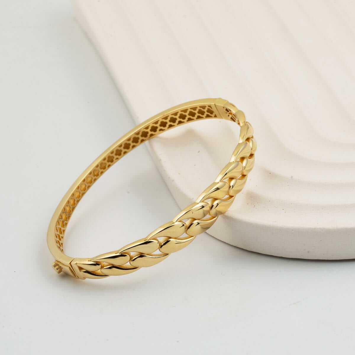 14K Yellow Gold Teardrop Hinged Cuff Bangle