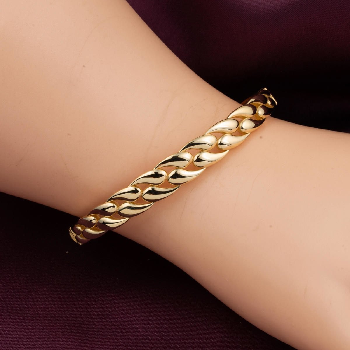 14K Yellow Gold Teardrop Hinged Cuff Bangle