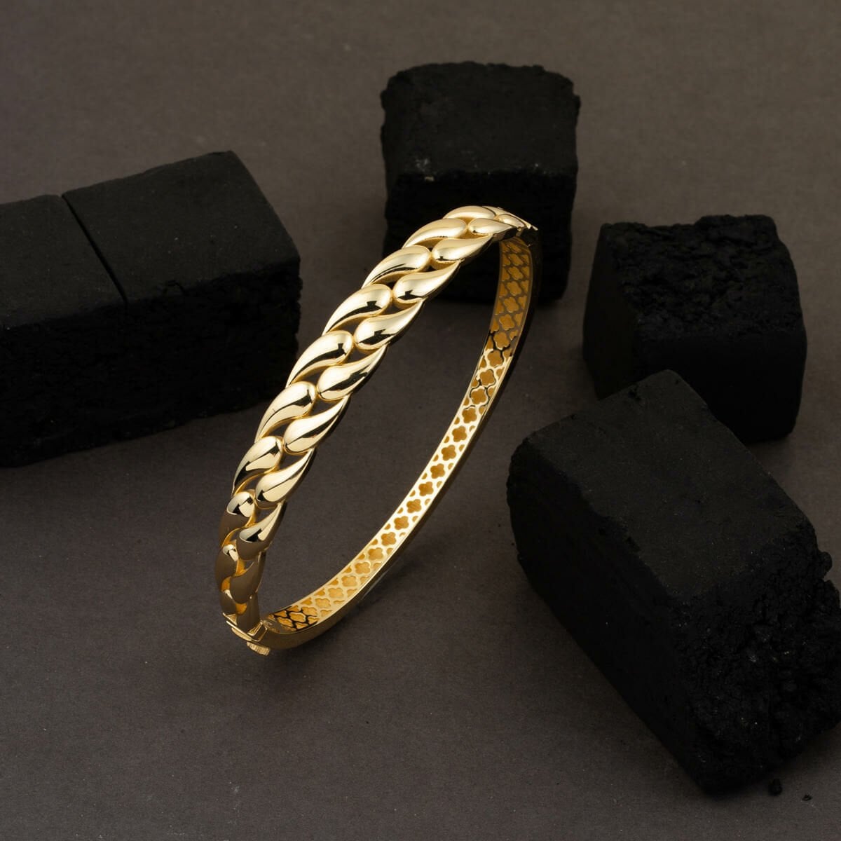 14K Yellow Gold Teardrop Hinged Cuff Bangle