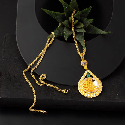 14K Yellow Gold Teardrop Ottoman Tughra Green Cubic Zirconia Necklace (8.96 g)