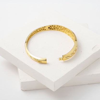 14K Yellow Gold Leaf Lock Hinged Cuff Bangle