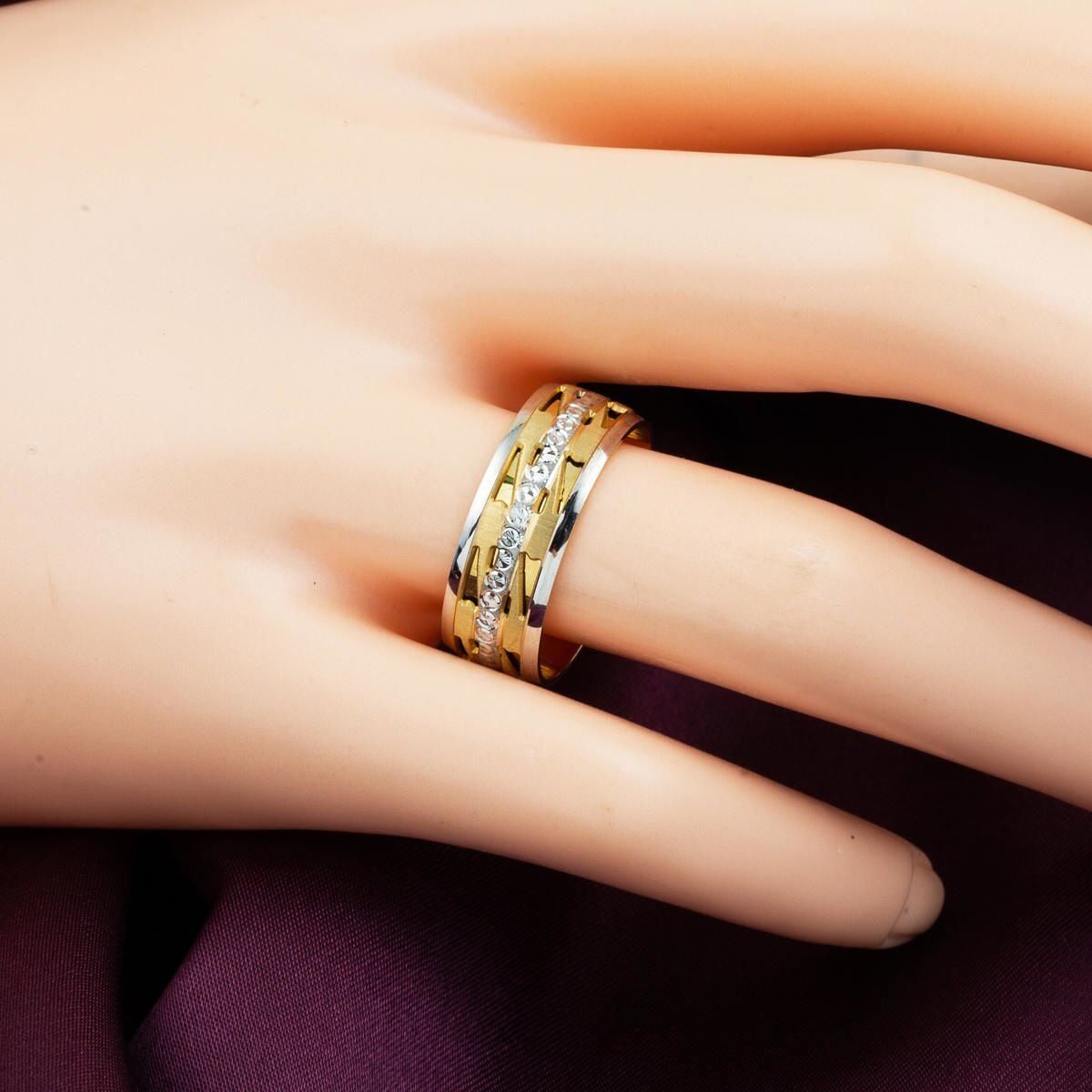 14K Yellow Gold Decor Wedding Band Set