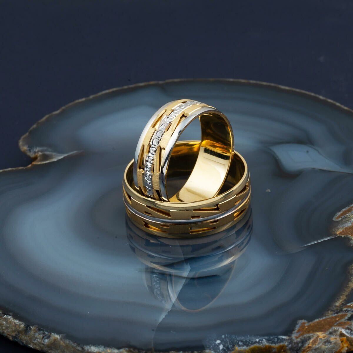 14K Yellow Gold Decor Men's Wedding Band