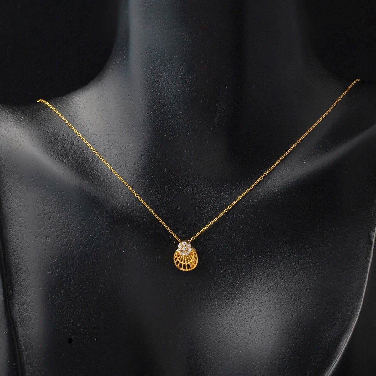22K Yellow Gold Seashell Cubic Zirconia Necklace