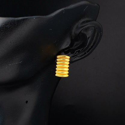22K Yellow Gold Seashell Earrings