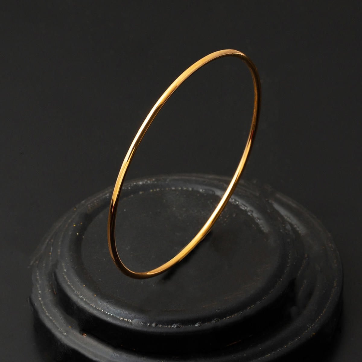 22K Yellow Gold Ajda Bangle (18 g)
