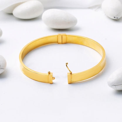 14K Yellow Gold Classic Hinged Cuff Bangle