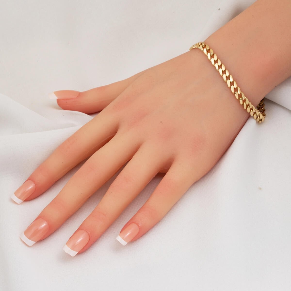 14K Yellow Gold Classic Curb Bracelet (4.51 g)