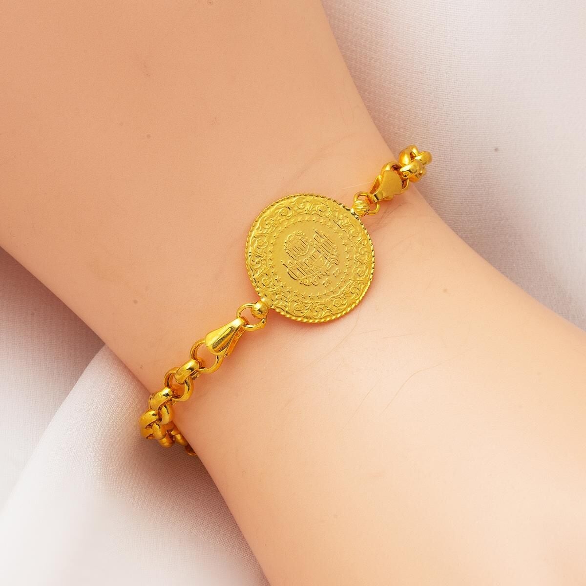 14K Yellow Gold Rolo Chain Quarter Coin Bracelet
