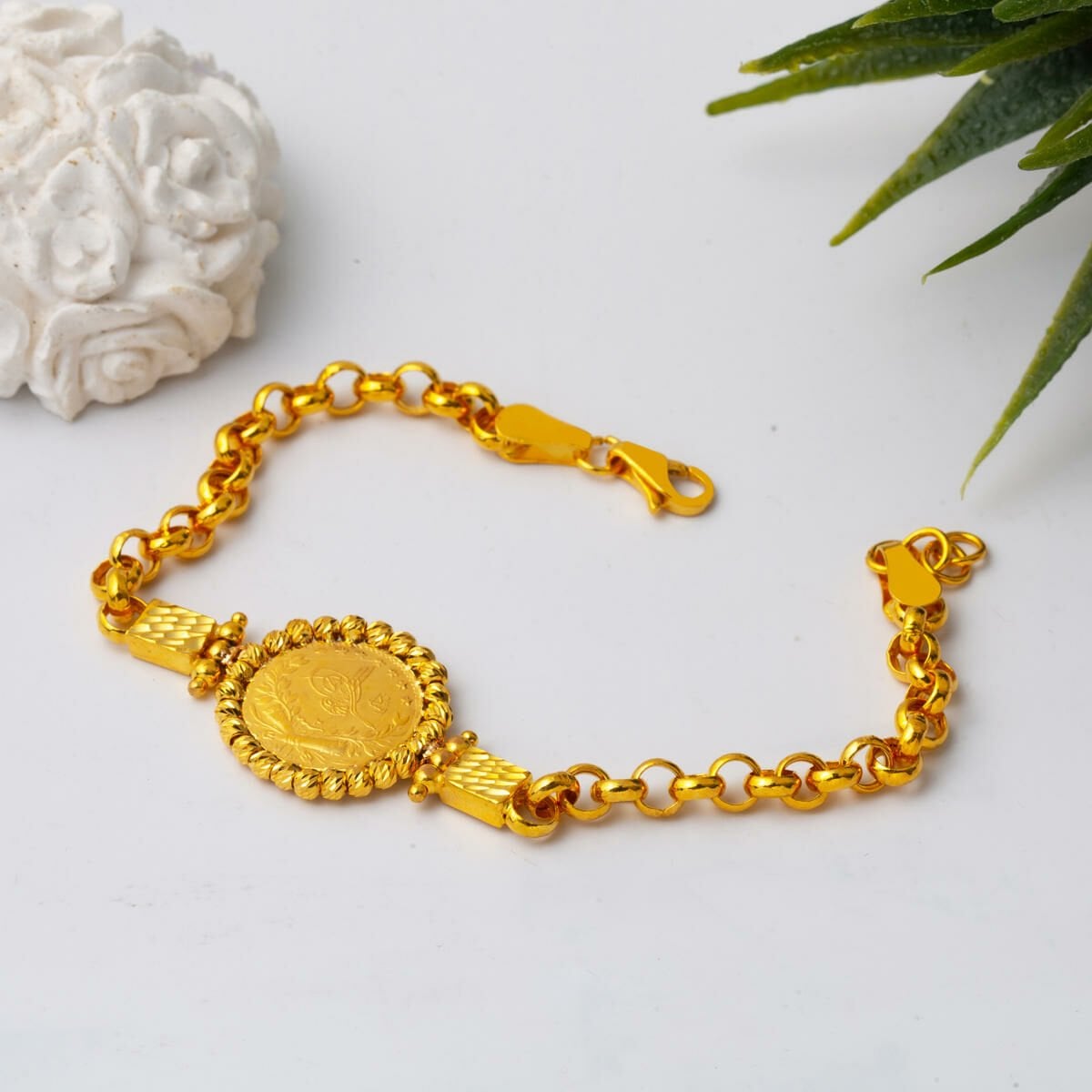 22K Yellow Gold Rolo Chain Ottoman Resat Quarter Coin Bracelet