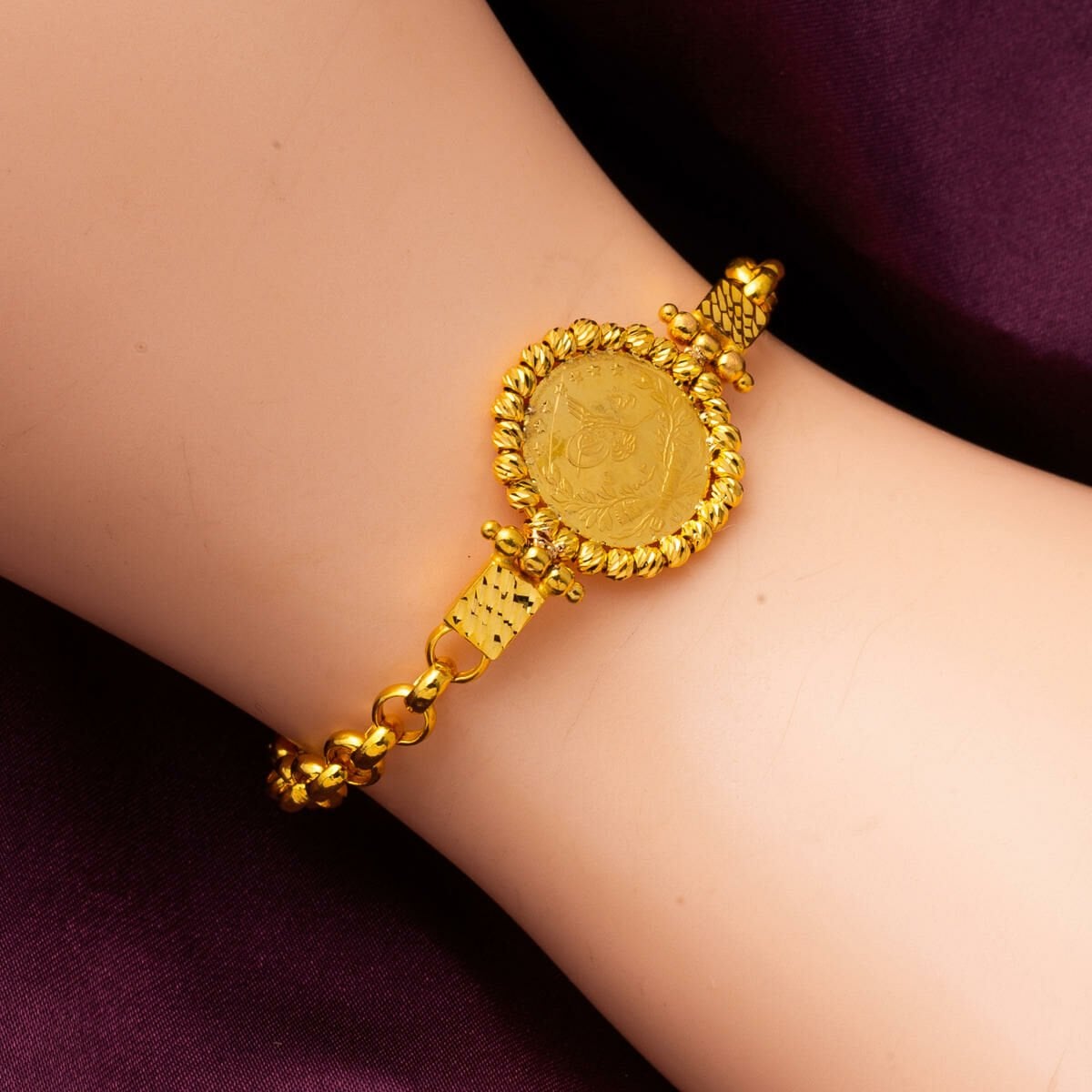 22K Yellow Gold Rolo Chain Ottoman Resat Quarter Coin Bracelet