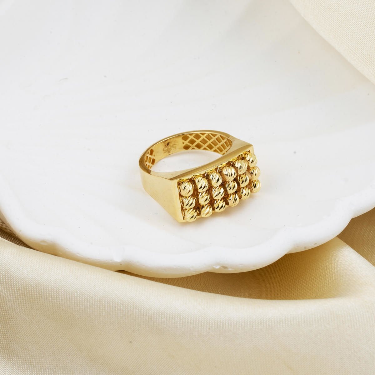14K Yellow Gold Bead Design Ring