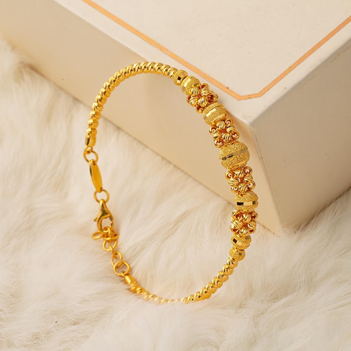 22K Yellow Gold Bead Hinged Cuff Bangle (12.83 g)