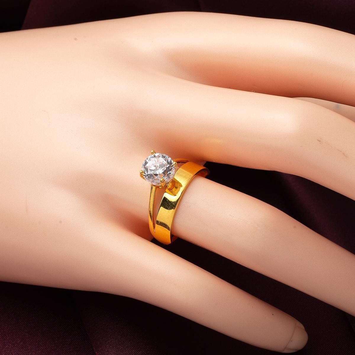 22K Yellow Gold Duru Solitaire Cubic Zirconia Ring