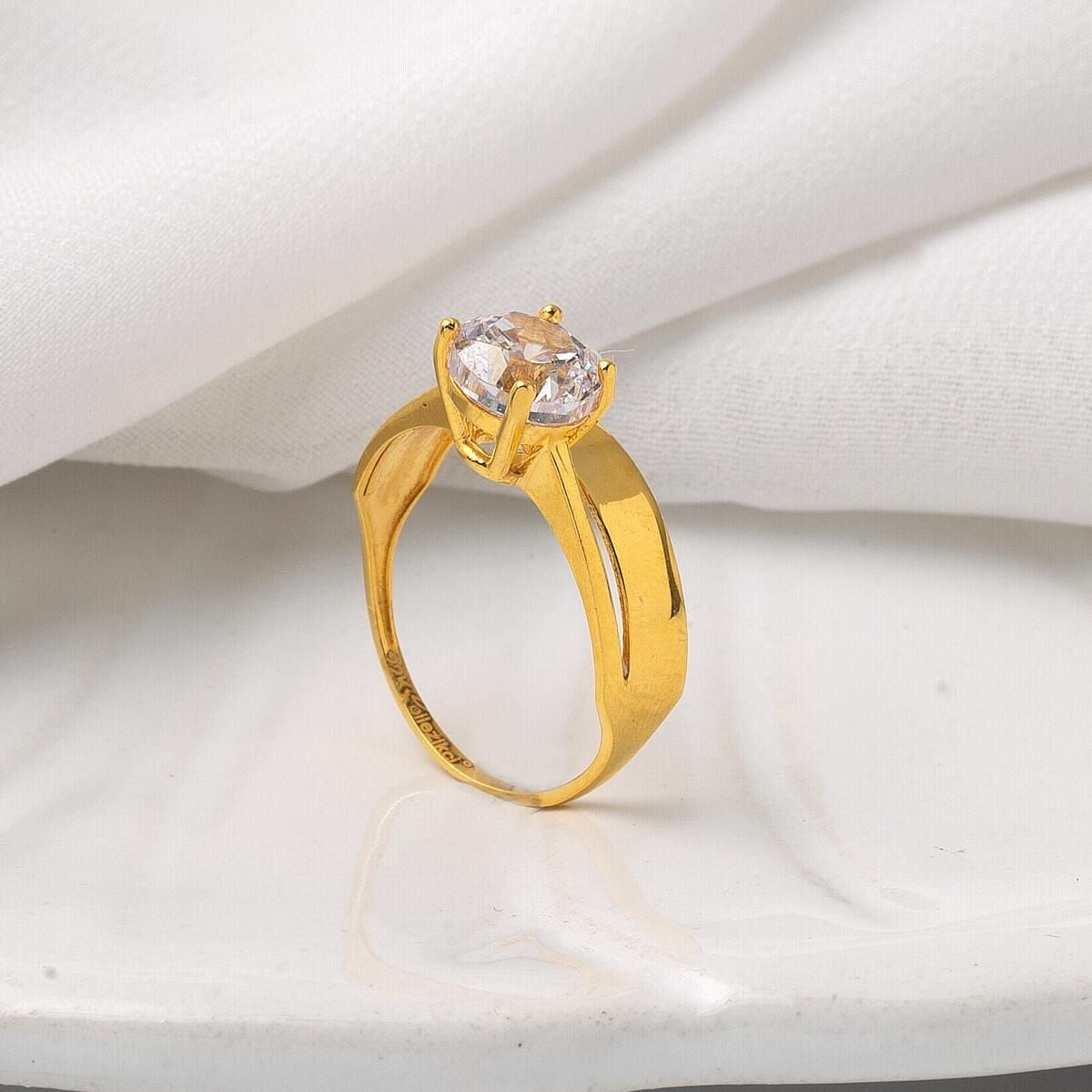 22K Yellow Gold Duru Solitaire Cubic Zirconia Ring