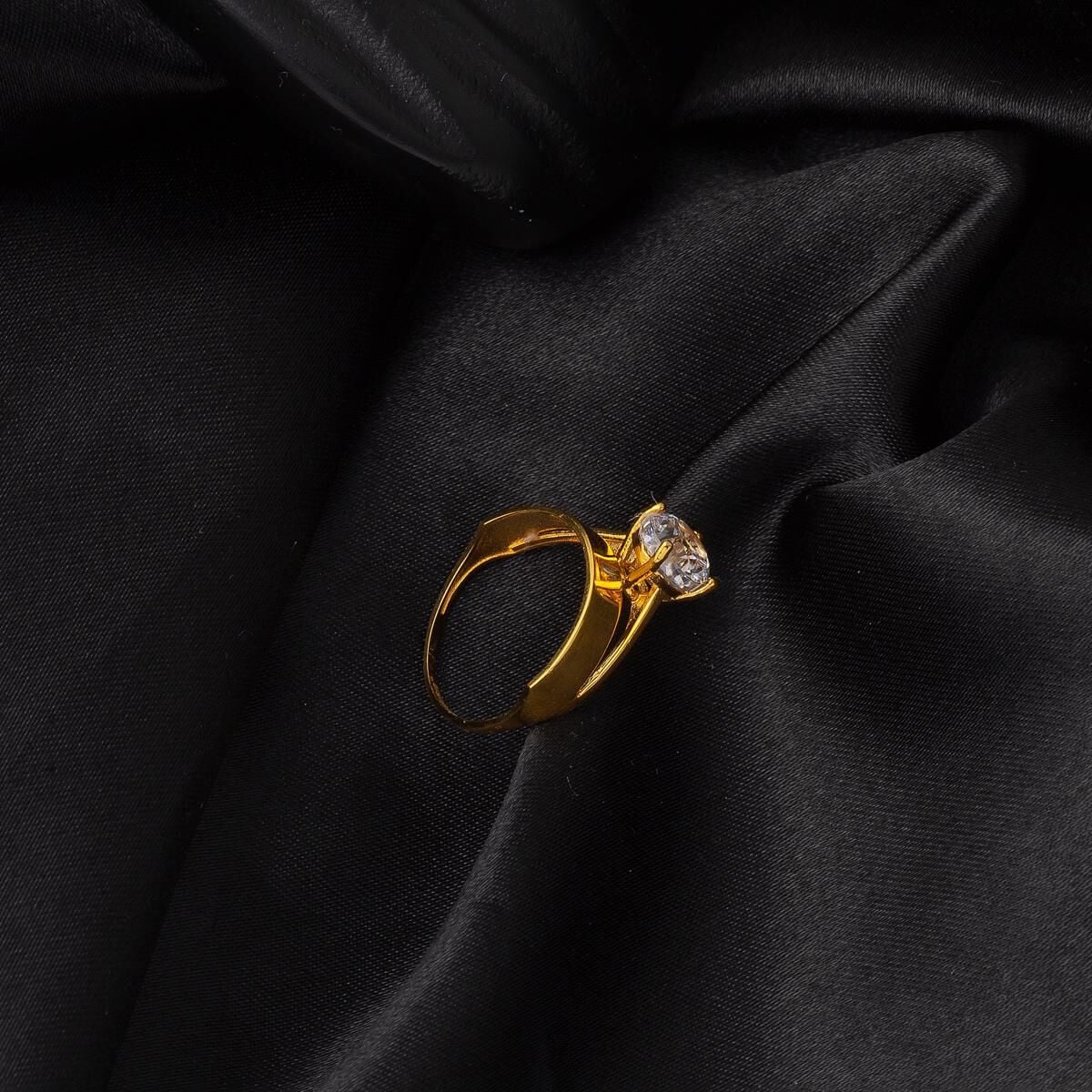 22K Yellow Gold Duru Solitaire Cubic Zirconia Ring