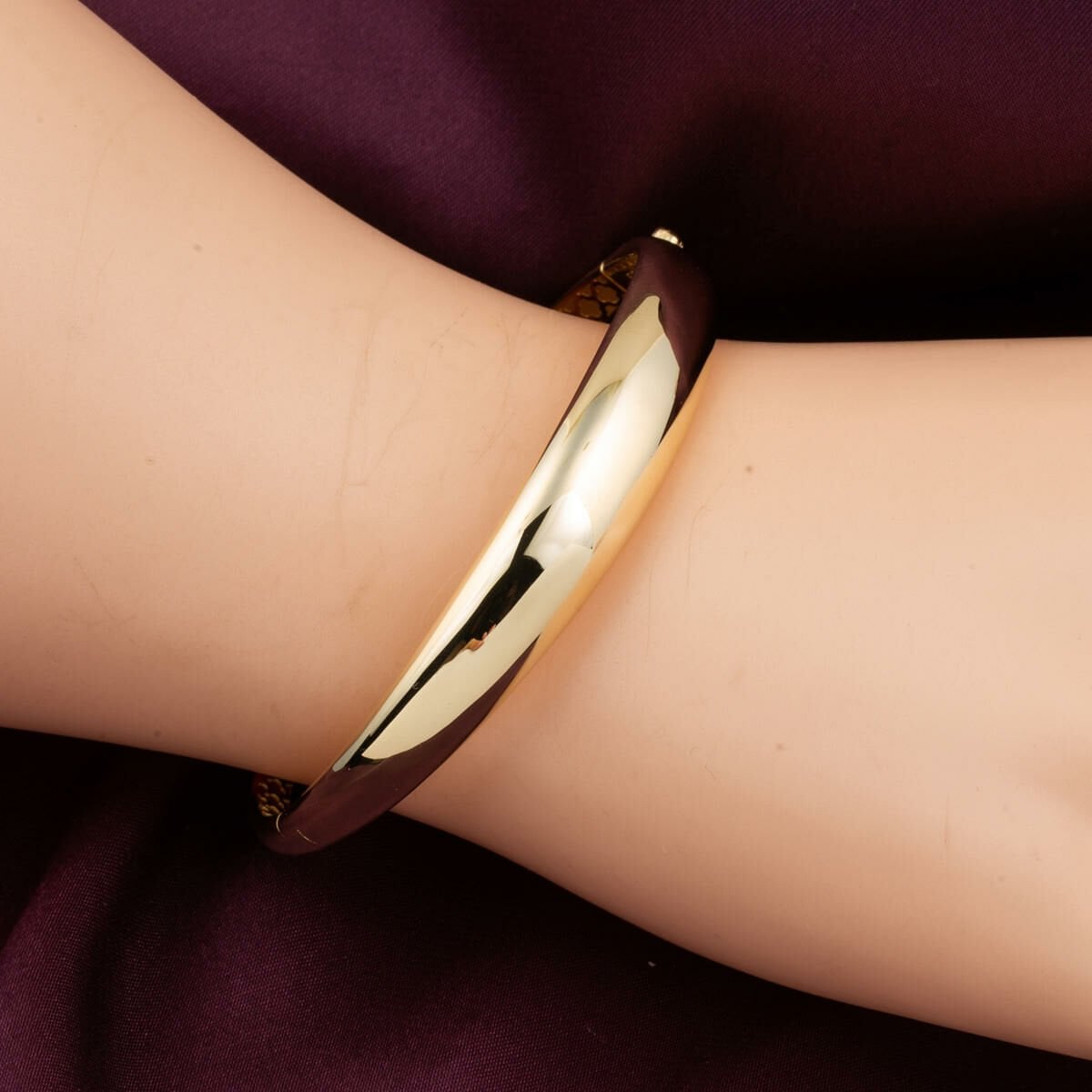 14K Gold Egg Shape Hinged Cuff Bracelet